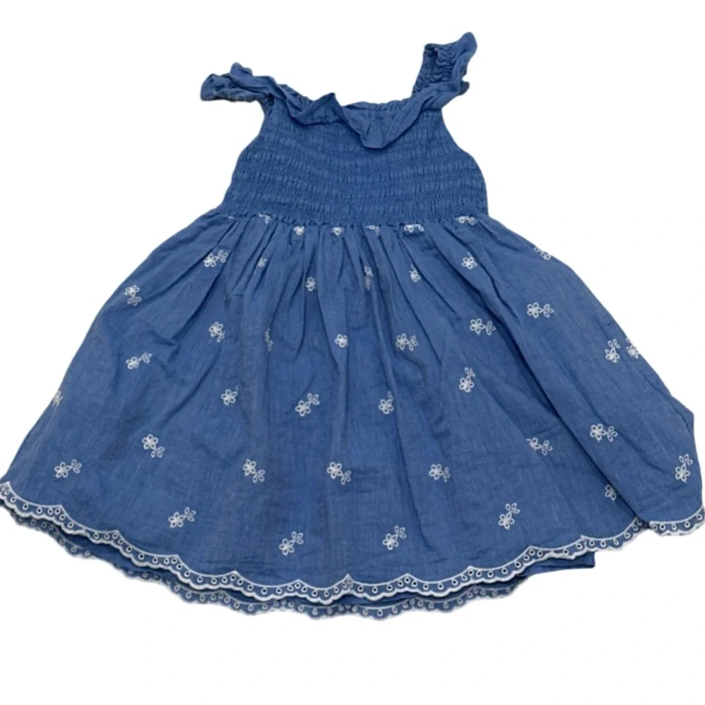 Cat & Jack Chambray Toddler Dress 4T Blue Embroidered Smocked